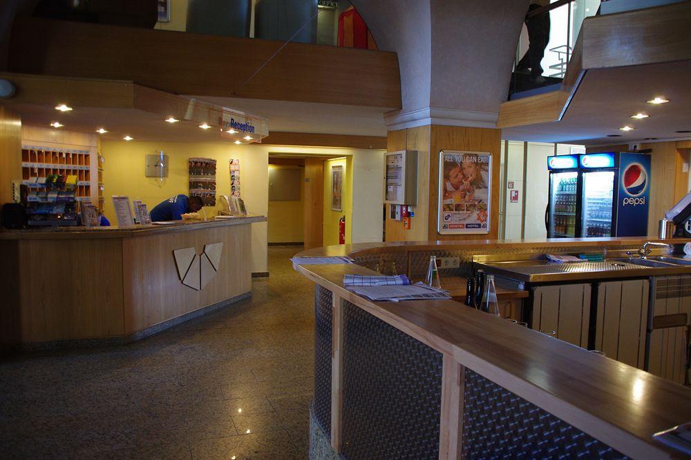 A&O Karlsruhe Hauptbahnhof Hotel Exterior photo
